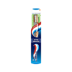 aquafresh-inter-espaces-souple-toothbrush