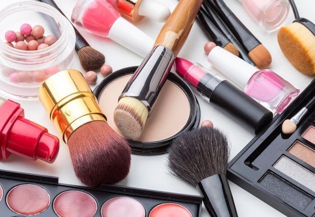 Make-Up Products and their Uses - Gift Point 