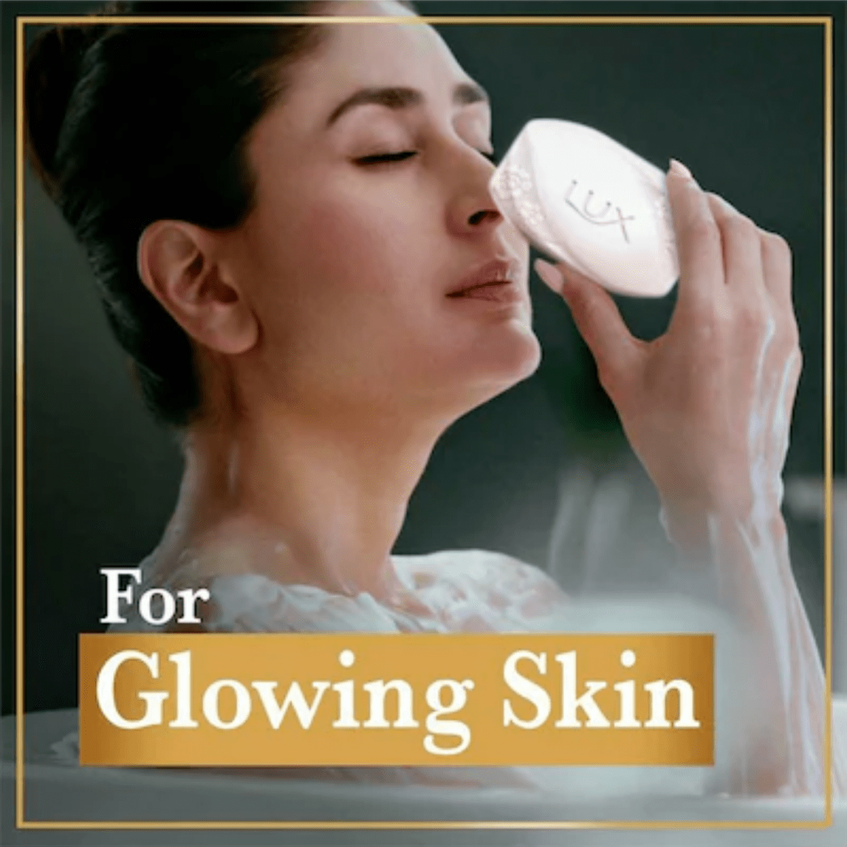 Lux Velvet Glow Jasmine & Vitamin C Soap 3 in 1 128g - Gift Point
